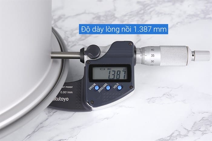 Nồi cơm điện 3.0L Cuckoo CR-1713 - Đỏ